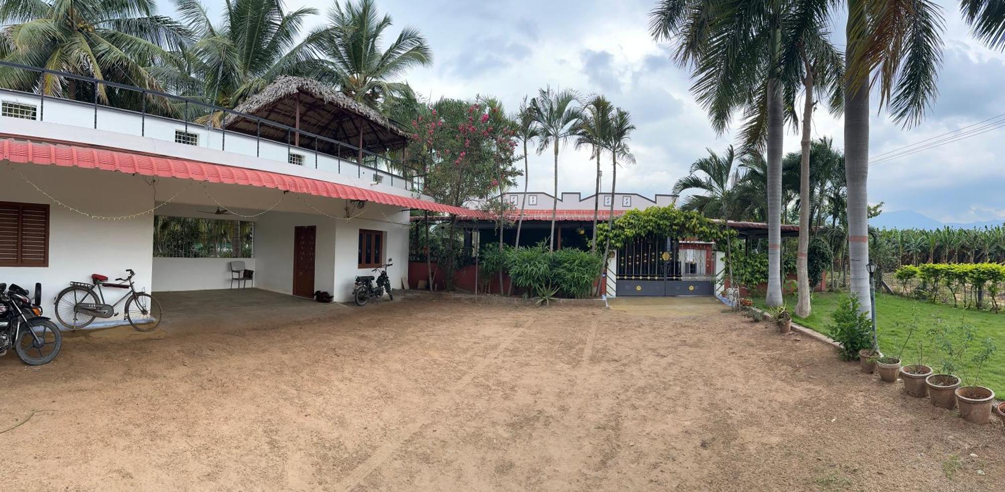 Sakthi Garden Home Stay Erode Exteriör bild