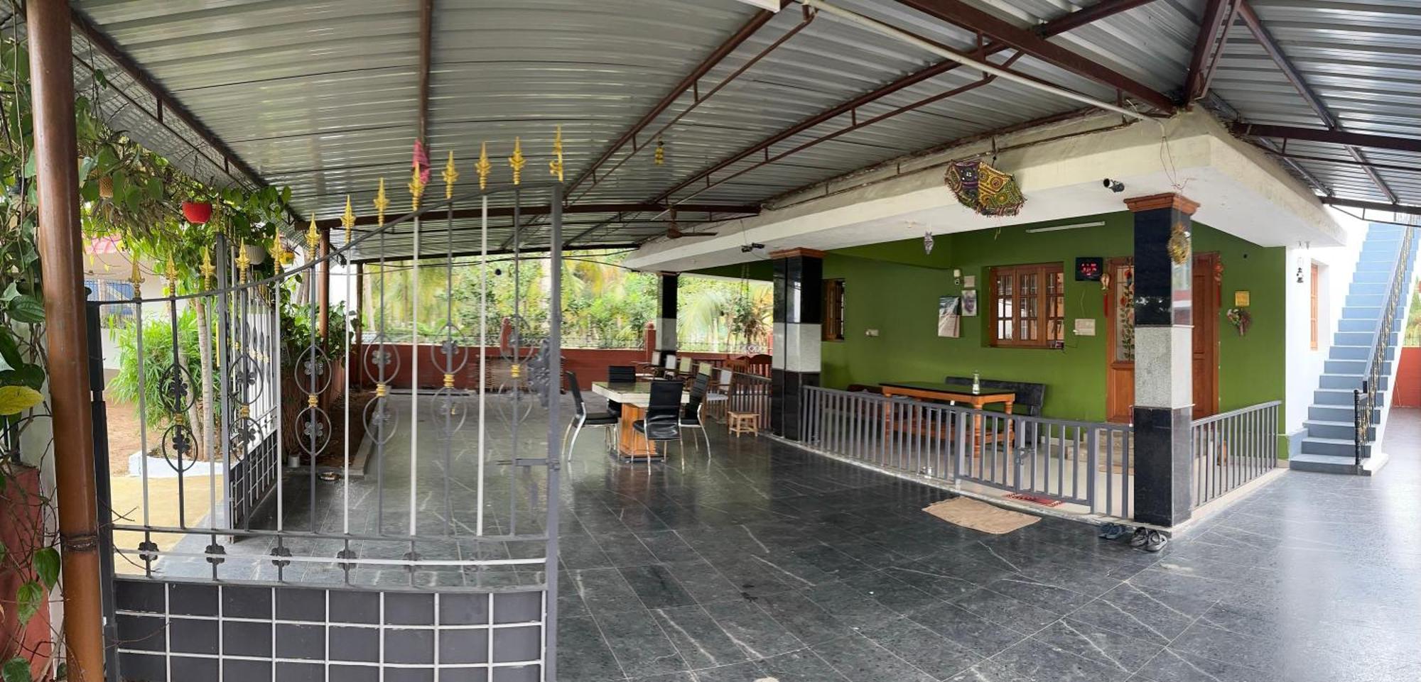 Sakthi Garden Home Stay Erode Exteriör bild